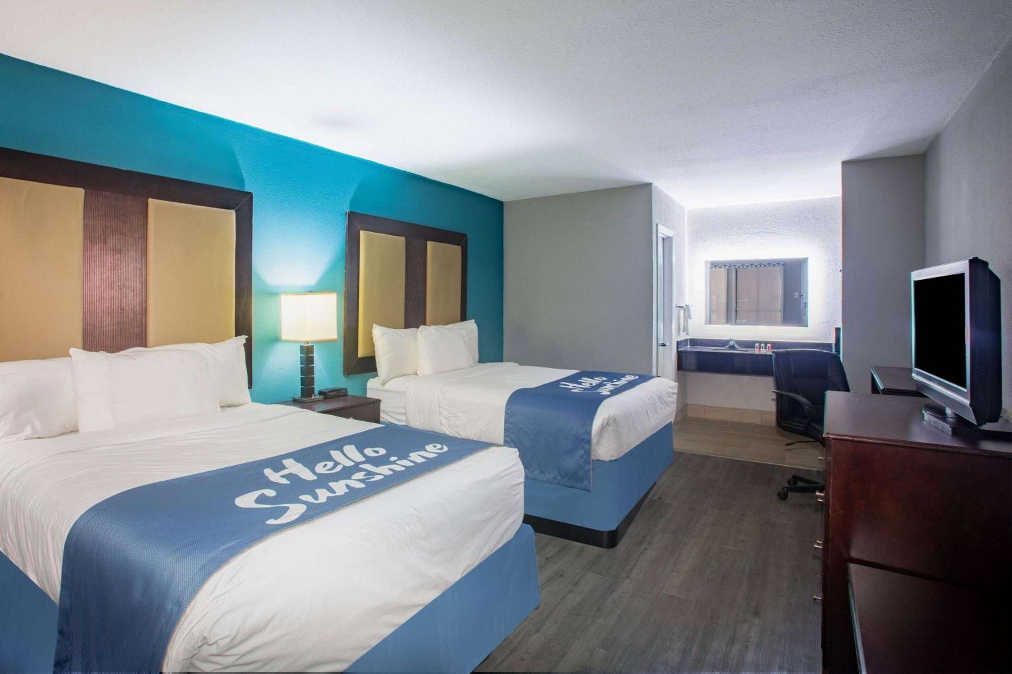 Days Inn By Wyndham Mobile I-65 Esterno foto